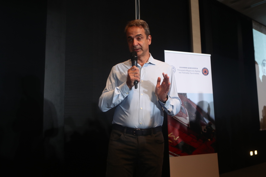 Μητσοτάκης: Ευχαριστώ για τις μάχες που δώσατε στο πιο θερμό καλοκαίρι των τελευταίων 40 χρόνων