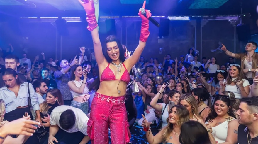 Αθηναϊκή νύχτα: Ηχηρές μεταγραφές, δυνατά σχήματα και... συνήθεις ύποπτοι σε ένα αμφίρροπο παιχνίδι - Ποιος τραγουδάει πού