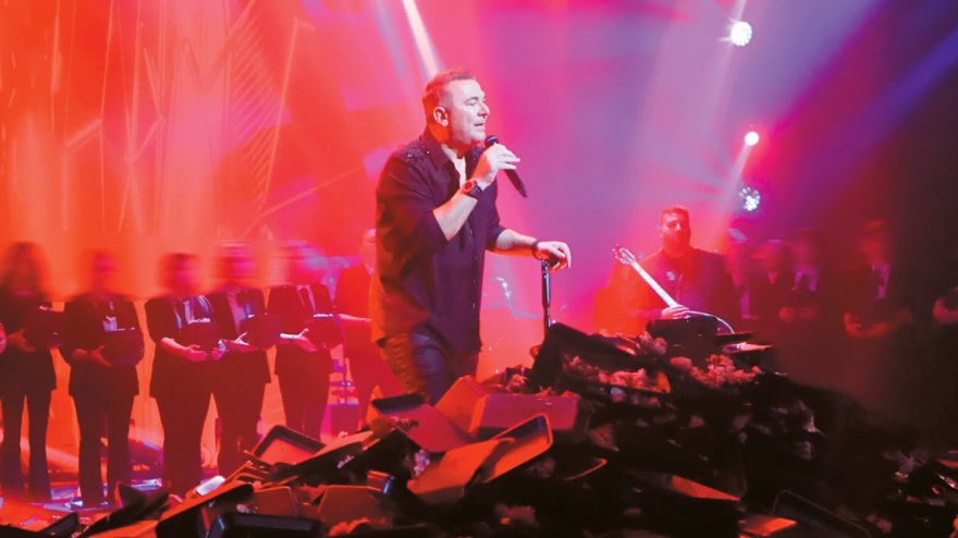 Αθηναϊκή νύχτα: Ηχηρές μεταγραφές, δυνατά σχήματα και... συνήθεις ύποπτοι σε ένα αμφίρροπο παιχνίδι - Ποιος τραγουδάει πού