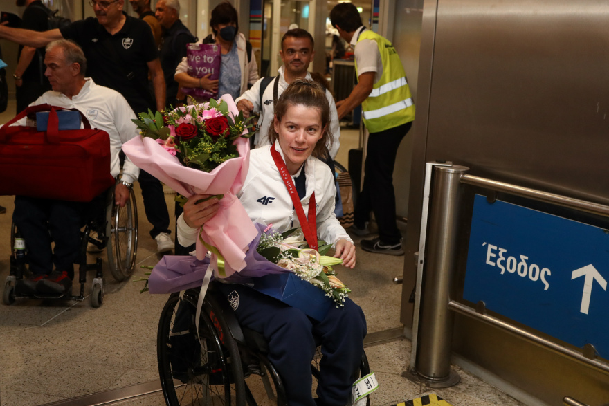 Παραολυμπιακοί Αγώνες 2024: Με χαμόγελα αλλά και 13 μετάλλια επέστρεψε η ελληνική αποστολή - Βίντεο, φωτογραφίες 