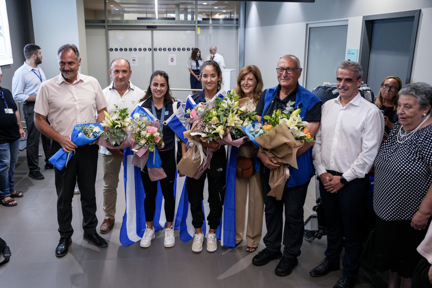 Μυτιλήνη: Υποδέχτηκε με τιμές τις Ολυμπιονίκες της κωπηλασίας Κοντού και Φίτσιου - Βίντεο, φωτογραφίες 