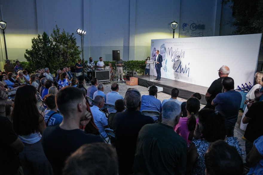 Μυτιλήνη: Υποδέχτηκε με τιμές τις Ολυμπιονίκες της κωπηλασίας Κοντού και Φίτσιου - Βίντεο, φωτογραφίες 