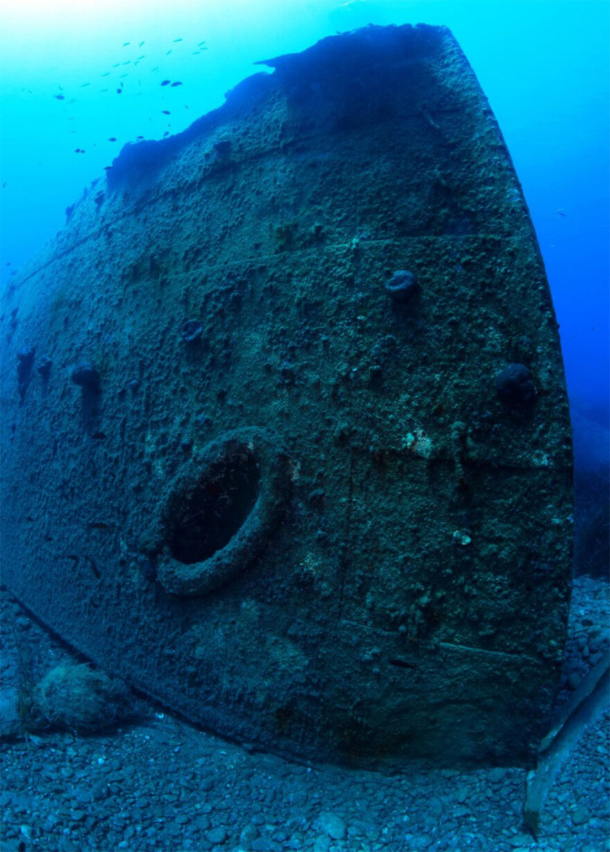 Άγνωστες εικόνες από το ναυάγιο της Φαλκονέρας - Η ιστορία του ατμόπλοιου Αδρίας που βυθίστηκε το 1951