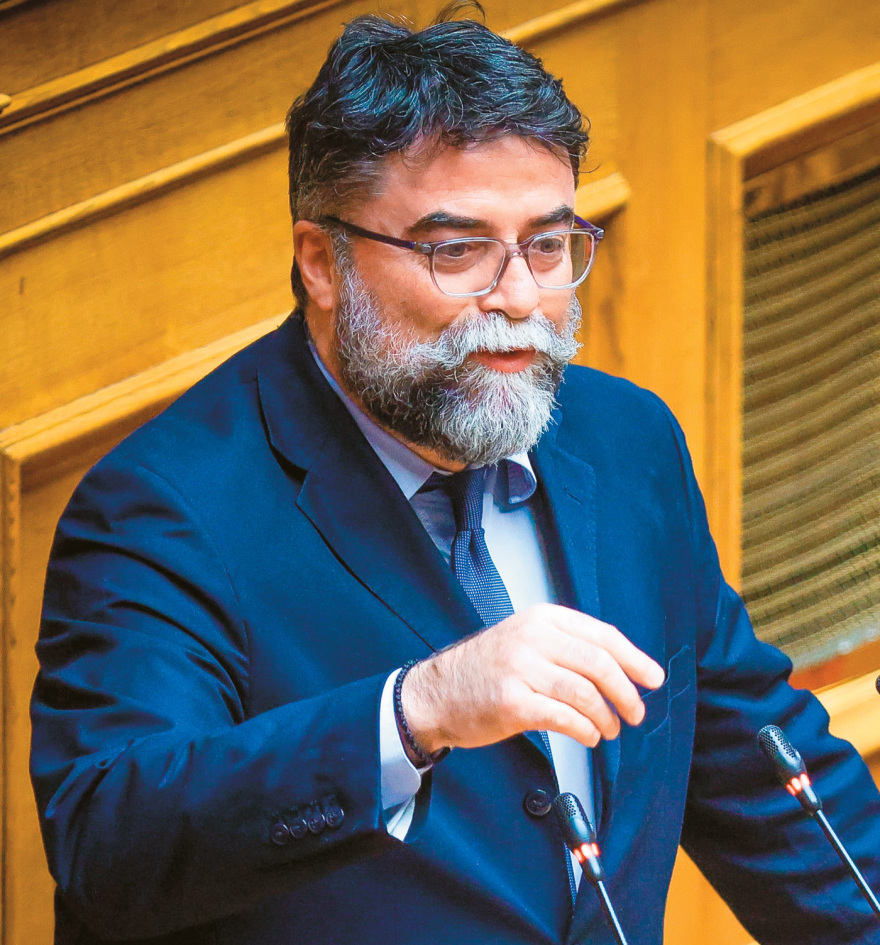 Νέος ΚΟΚ: Νόμιμες οι «σφήνες» από τις μοτοσικλέτες ανάμεσα στα μποτιλιαρισμένα Ι.Χ.