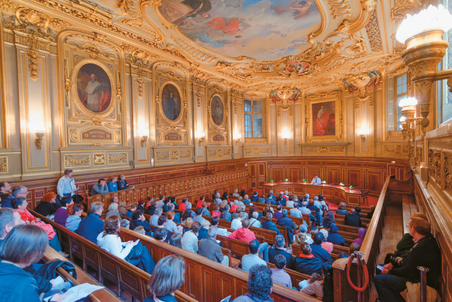 Πανεπιστήμιο της Σορβόννης ετοιμάζει παραρτήματα σε Αθήνα και Πειραιά