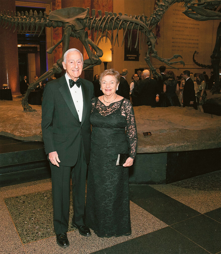 Dr. Roy Vagelos: Ο Έλληνας άγγελος του Πανεπιστημίου Columbia κάνει δωρεές $1 δισ. για τη φαρμακευτική έρευνα