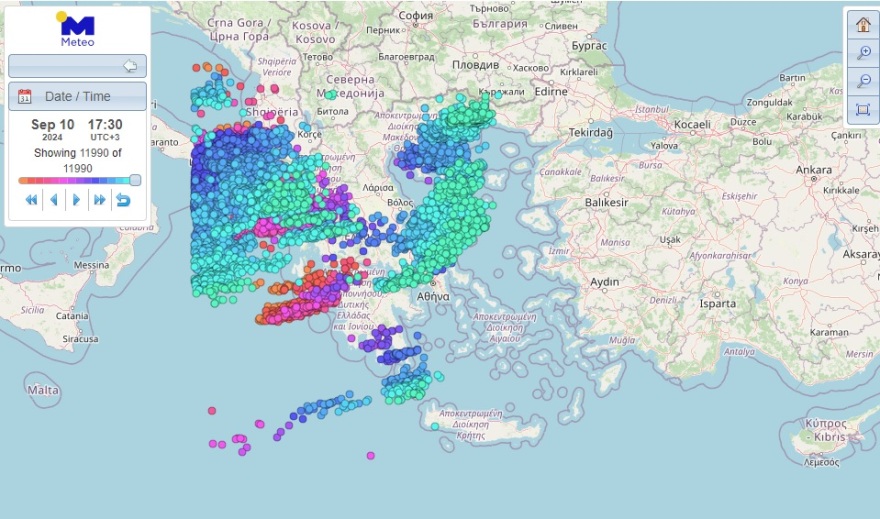 Κακοκαιρία Atena: Έπληξε και την Αττική - «112» σε Αν. Μακεδονία, Θράκη και νησιά Βορείου Αιγαίου - 15.000 κεραυνοί από το πρωί