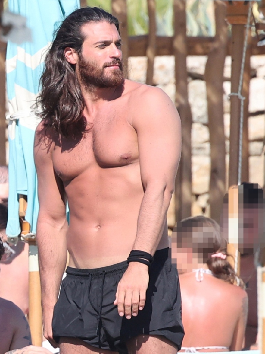 Τζαν Γιαμάν: Οι φωτογραφίες του Τούρκου πρωταγωνιστή από τη Μύκονο