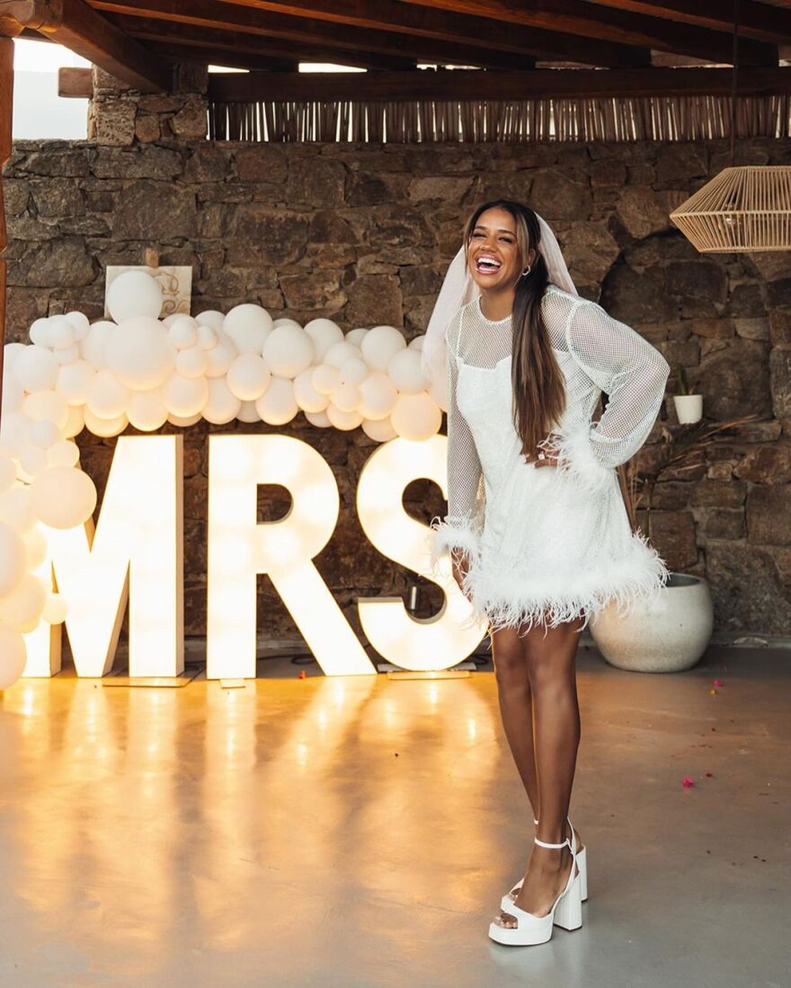 Μαράια Αντετοκούνμπο: Ανέβασε φωτογραφίες από το φόρεμα που έβαλε στο bachelorette πάρτι της