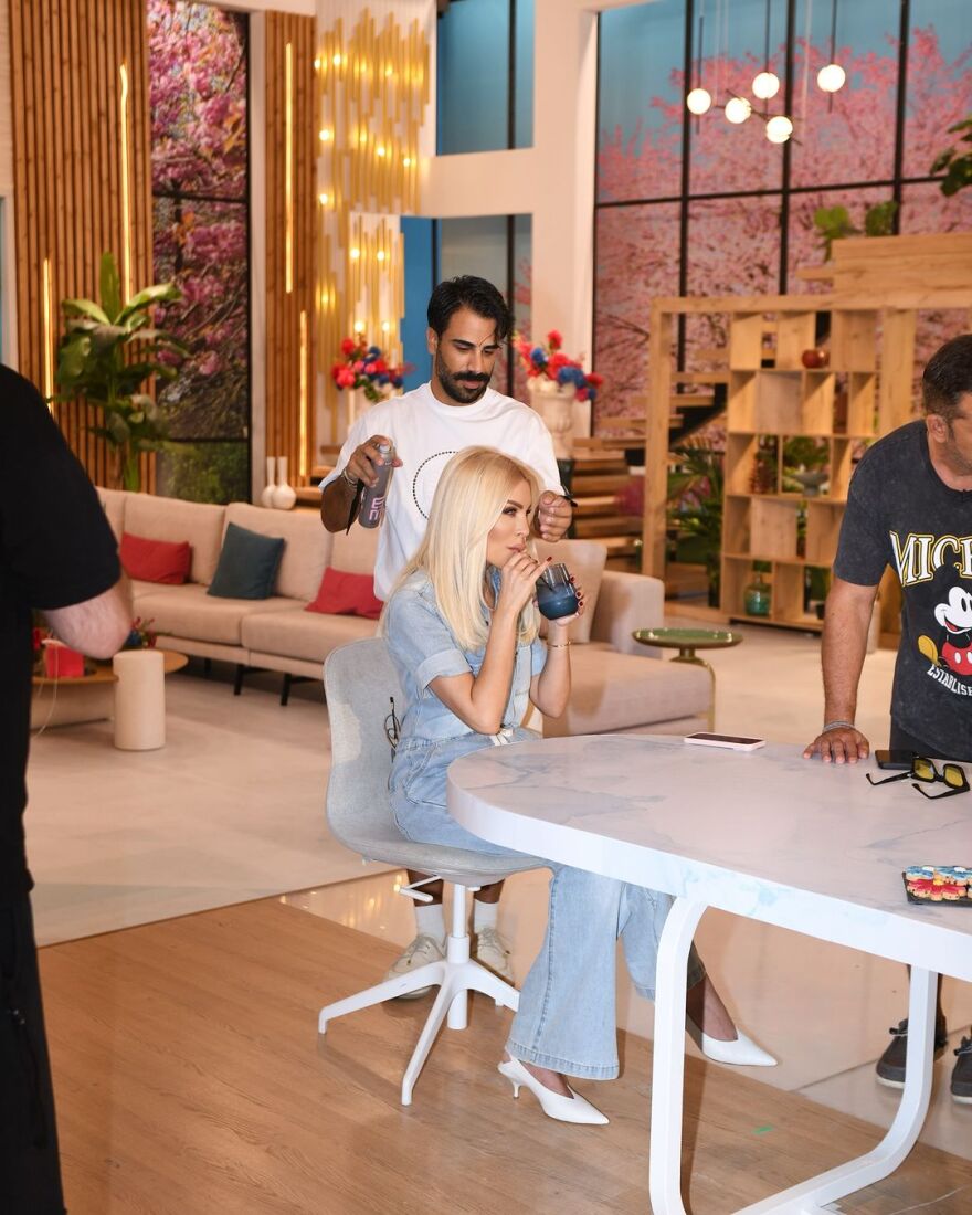 Κατερίνα Καινούργιου: Το μήνυμά της λίγο πριν την πρεμιέρα του Super Κατερίνα - Έρχεται το πιο όμορφο ταξίδι, γράφει