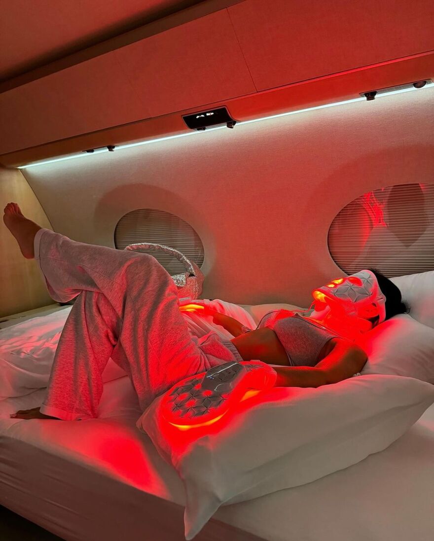 Κιμ Καρντάσιαν: Ποζάρει με βαθύ ντεκολτέ στο Instagram