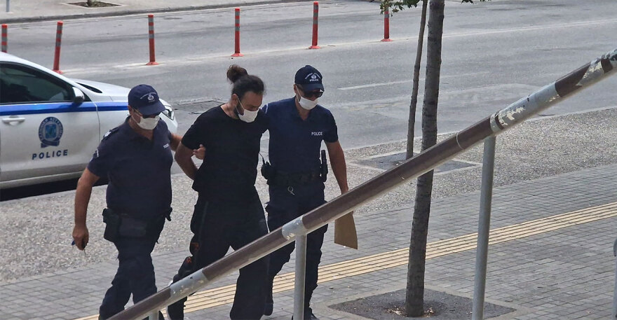 Στον ανακριτή ο 46χρονος που παρέσυρε γονείς και παιδί στη Θέρμη - Πέντε φορές είχε εντοπιστεί να οδηγεί μεθυσμένος