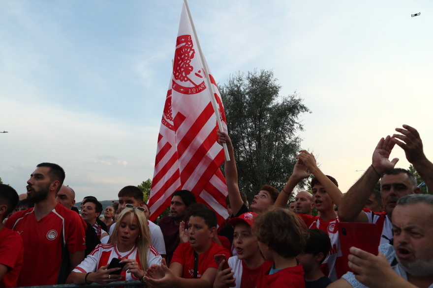 Ολυμπιακός: Θερμή υποδοχή για τα ευρωπαϊκά τρόπαια σε Μακεδονία και Θράκη - Βίντεο, φωτογραφίες 