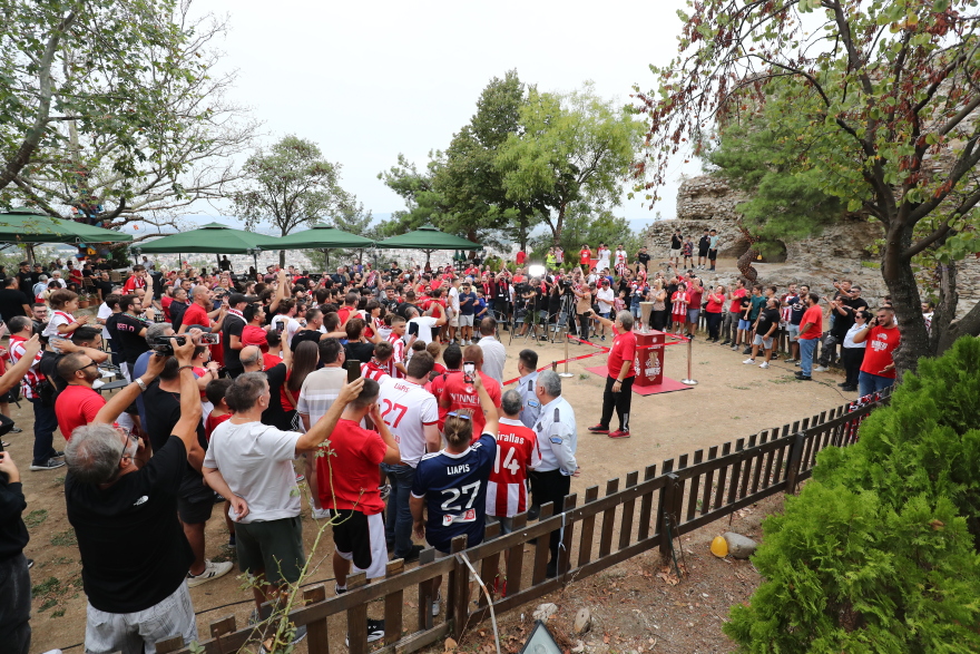 Ολυμπιακός: Θερμή υποδοχή για τα ευρωπαϊκά τρόπαια σε Μακεδονία και Θράκη - Βίντεο, φωτογραφίες 