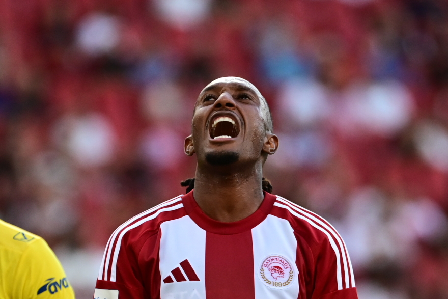 Super League 1: Γκέλα για τον Ολυμπιακό, 0-0 με τον Παναιτωλικό στο Καραϊσκάκη - Δείτε βίντεο 