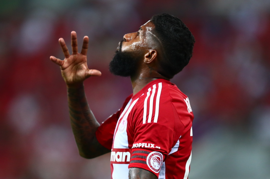 Super League 1: Γκέλα για τον Ολυμπιακό, 0-0 με τον Παναιτωλικό στο Καραϊσκάκη - Δείτε βίντεο 