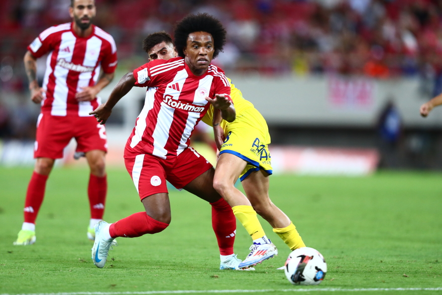 Super League 1: Γκέλα για τον Ολυμπιακό, 0-0 με τον Παναιτωλικό στο Καραϊσκάκη - Δείτε βίντεο 