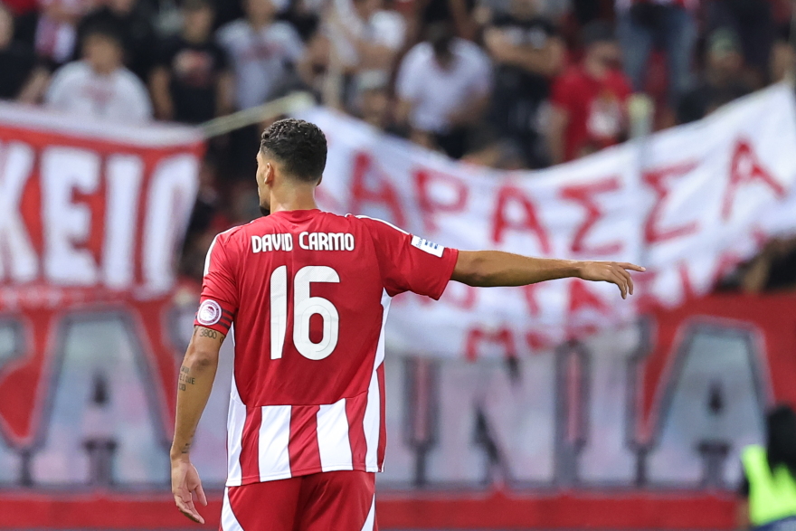 Super League 1: Γκέλα για τον Ολυμπιακό, 0-0 με τον Παναιτωλικό στο Καραϊσκάκη - Δείτε βίντεο 