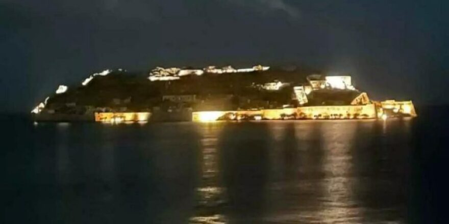 Φωταγωγήθηκε ξανά η Σπιναλόγκα