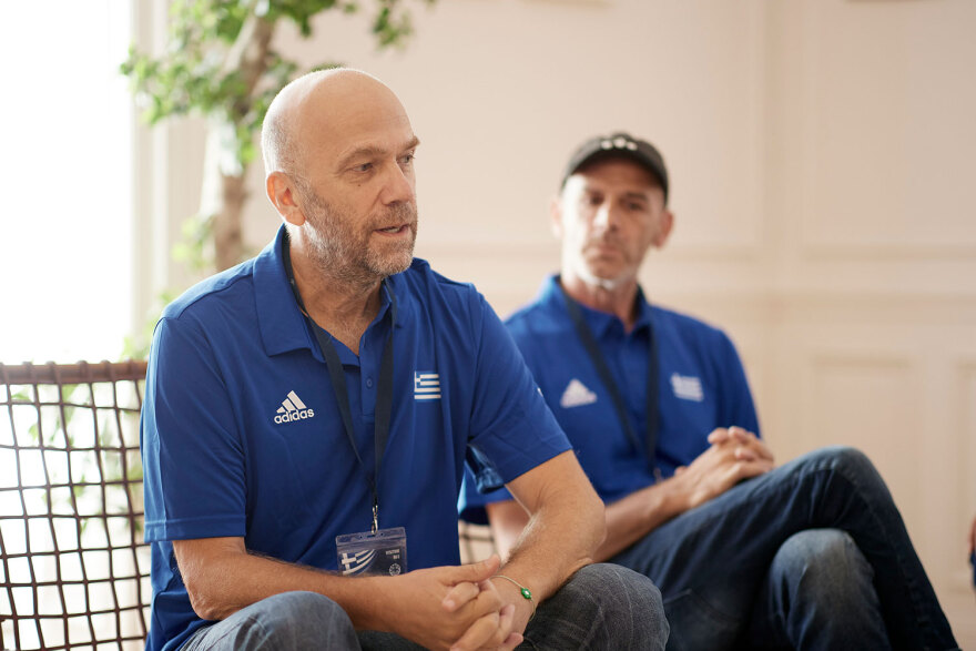 Μητσοτάκης: Συνάντηση με την Εθνική Ομάδα Ποδοσφαίρου Αστέγων ενόψει του Παγκόσμιου Κυπέλλου στη Σεούλ