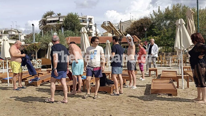 Ο Μπέος έκανε μπάνιο στον Άναυρο - «Είναι πεντακάθαρα, να μην φοβάται ο κόσμος»