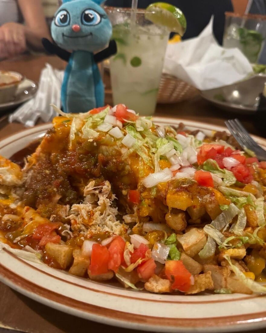 Λόρεν Σάντσεζ: Επισκέφθηκε τη γενέτειρά της, την Αλμπουκέρκη - Ταξίδεψα στο παρελθόν, γράφει