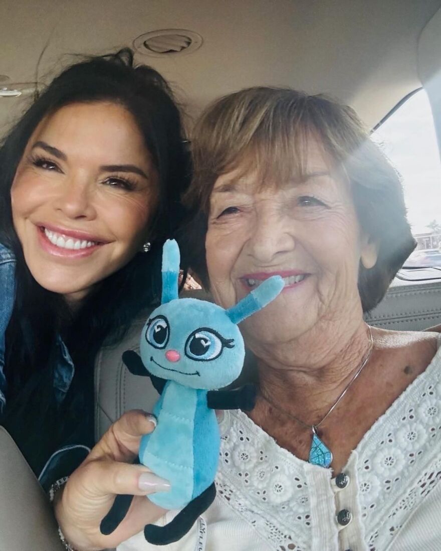 Λόρεν Σάντσεζ: Επισκέφθηκε τη γενέτειρά της, την Αλμπουκέρκη - Ταξίδεψα στο παρελθόν, γράφει