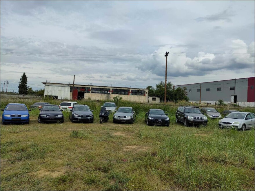 Δουλέμποροι έβαζαν παράνομους μετανάστες μέχρι και σε πορτ μπαγκάζ για να βγάζουν περισσότερα χρήματα - Πώς δρούσε η εγκληματική οργάνωση