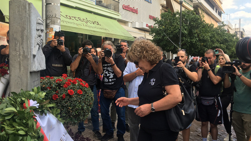 Παύλος Φύσσας: Ολοκληρώθηκε η πορεία στη μνήμη του - Βίντεο και φωτογραφίες