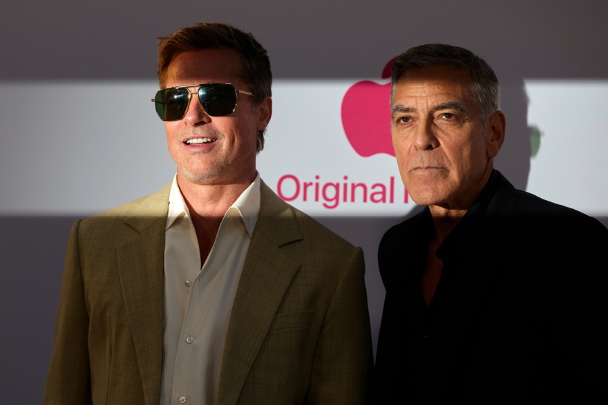 Μπραντ Πιτ - Τζορτζ Κλούνεϊ: Στην πρεμιέρα του Wolfs στο Λος Άντζελες