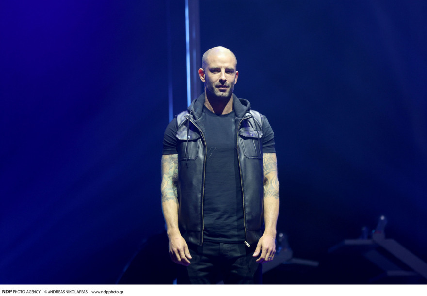 Ψευδαισθήσεις πέρα από τις ανθρώπινες δυνατότητες στο φαντασμαγορικό show «C' est la Magie» στo Christmas Theater