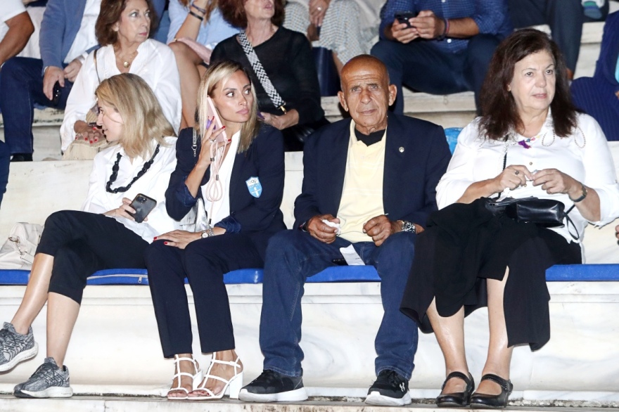 «Αθήνα 20 χρόνια μετά»: Η ΕΟΕ βράβευσε στο Παναθηναϊκό Στάδιο τους Ολυμπιονίκες, τους Παραολυμπιονίκες και τους Legends 2004 - Βίντεο, φωτογραφίες