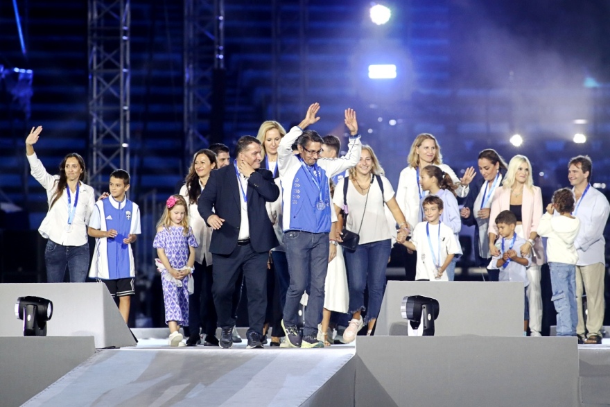 «Αθήνα 20 χρόνια μετά»: Η ΕΟΕ βράβευσε στο Παναθηναϊκό Στάδιο τους Ολυμπιονίκες, τους Παραολυμπιονίκες και τους Legends 2004 - Βίντεο, φωτογραφίες