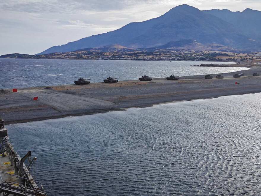 Μεγάλες ασκήσεις του Πολεμικού Ναυτικού σε κεντρικό και βόρειο Αιγαίο - Βίντεο και φωτογραφίες
