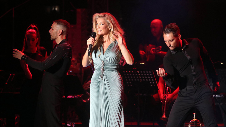 Είδαμε τη sold out παράσταση “Dalida-La Diva” στο Άλσος