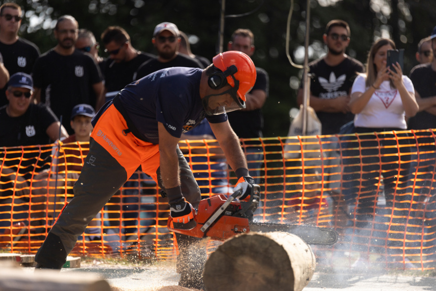Χαλκιδική: Σαράντα υλοτόμοι «παθιασμένοι» με το αλυσοπρίονο διαγωνίστηκαν σ' ένα πρωτότυπο πρωτάθλημα