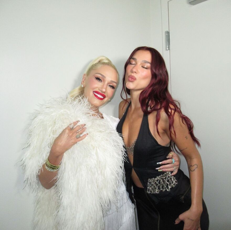 Γκουέν Στέφανι: Έκανα παρέα με το ωραιότερο κορίτσι του κόσμου, γράφει για την Ντούα Λίπα 