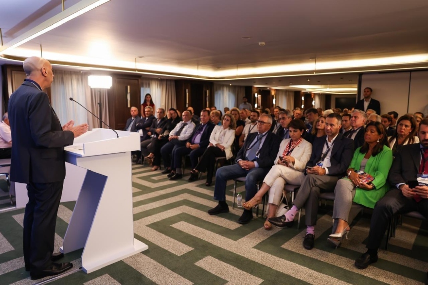 Γιάννης Μπρατάκος: Παρουσίασε τους υποψήφιους του συνδυασμού «Άλμα Μπροστά» στις εκλογές του ΕΒΕΑ