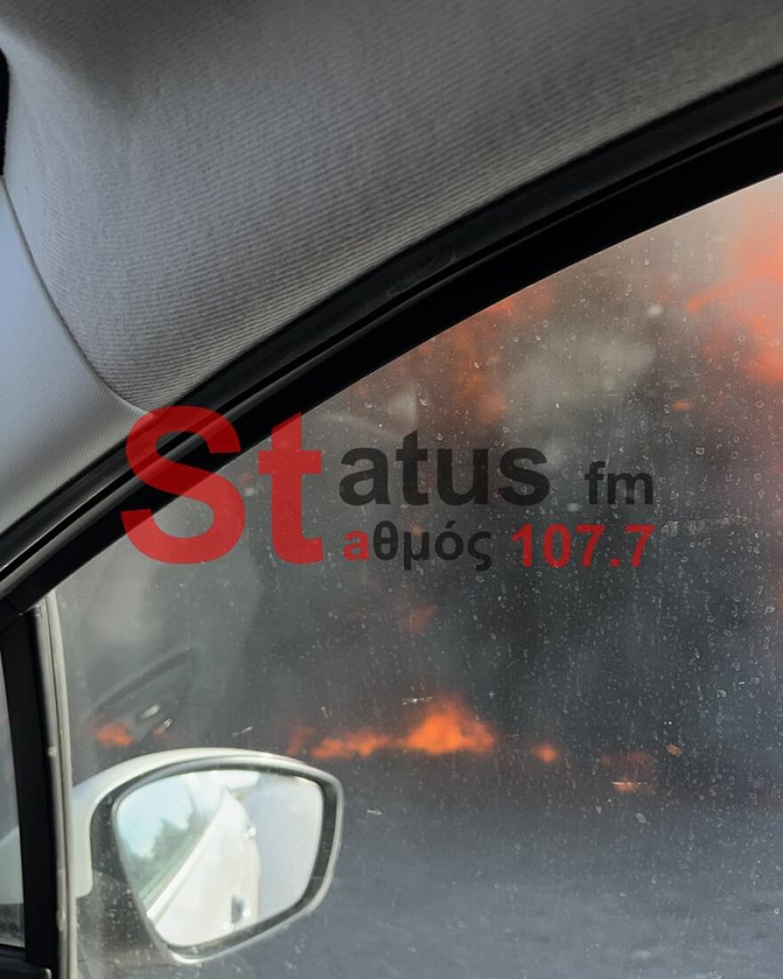 Θεσσαλονίκη: Φωτιά σε νταλίκα - Φωτογραφίες