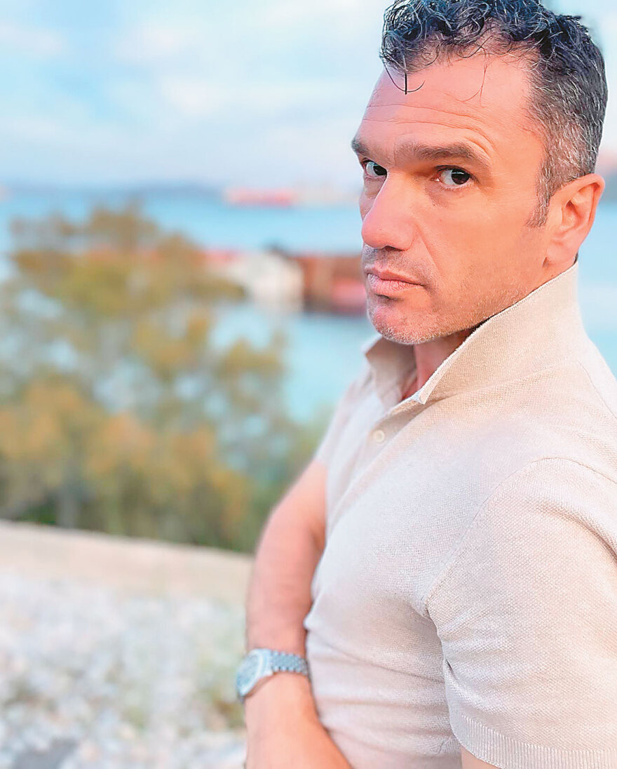 «Κληρονόμησαν» ρετιρέ με θέα στην Ακρόπολη και το... σκότωσαν για €25.000