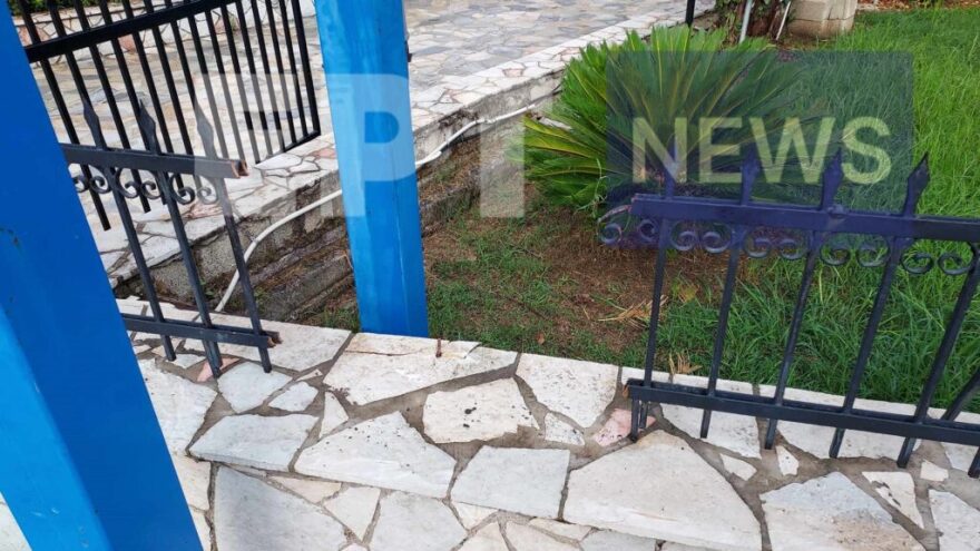 Ζάκυνθος: Βρετανός τουρίστας καρφώθηκε σε κάγκελο στον Λαγανά - Νοσηλεύεται διασωληνωμένος