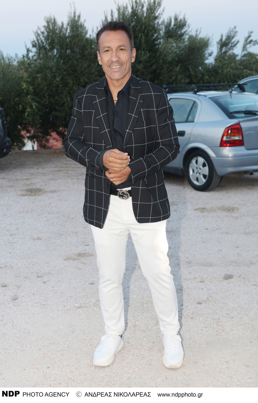 Άντζελα Δημητρίου: Βάφτισε την εγγονή της 