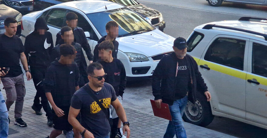 «Τον χτυπούσαν με σίδερο στο κεφάλι» λέει ο πατέρας του 16χρονου που ξυλοκοπήθηκε από ανήλικους στη Θεσσαλονίκη