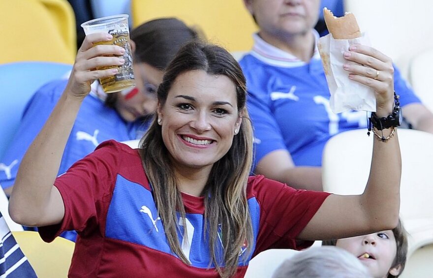 Τζίτζι Μπουφόν: Ντύνεται γαμπρός για δεύτερη φορά - Παντρεύεται στην Τοσκάνη τη δημοσιογράφο Ιλάρια Ντ'Αμίκο