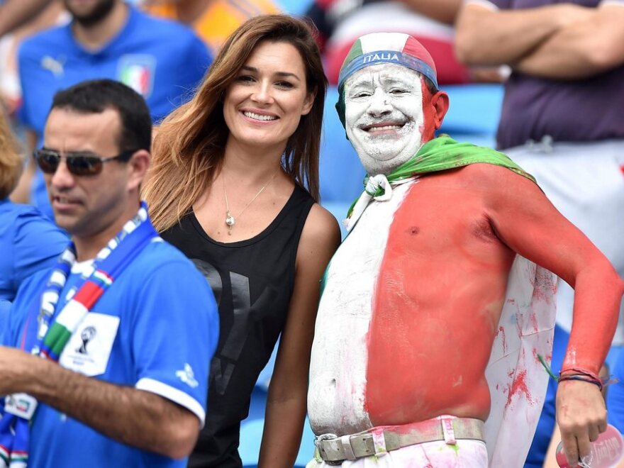 Τζίτζι Μπουφόν: Ντύνεται γαμπρός για δεύτερη φορά - Παντρεύεται στην Τοσκάνη τη δημοσιογράφο Ιλάρια Ντ'Αμίκο