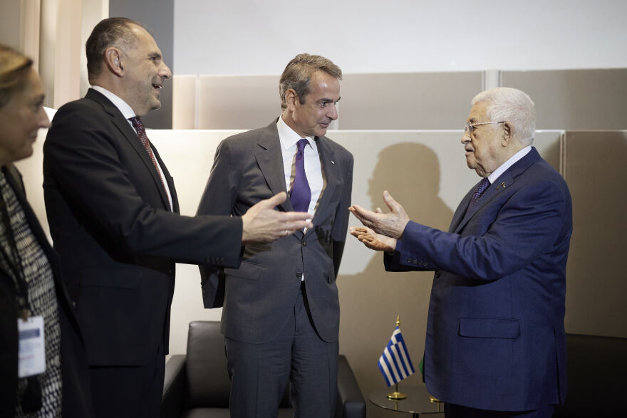 Συνάντηση Μητσοτάκη με Μαχμούντ Αμπάς στη Νέα Υόρκη: Ανάγκη άμεσης κατάπαυσης του πυρός