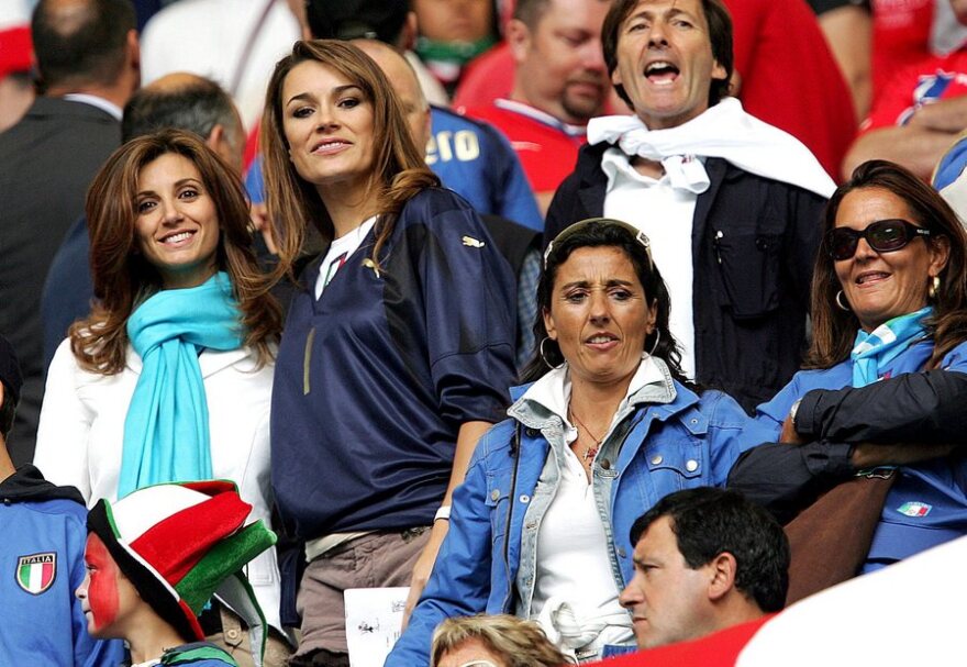 Τζίτζι Μπουφόν: Ντύνεται γαμπρός για δεύτερη φορά - Παντρεύεται στην Τοσκάνη τη δημοσιογράφο Ιλάρια Ντ'Αμίκο