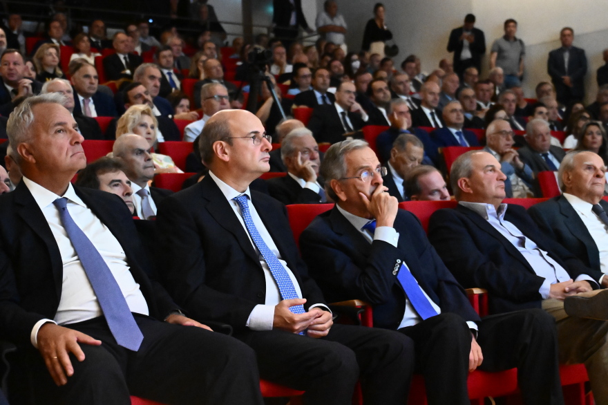 «Κι όπως λέει κι ο Κυριάκος Μητσοτάκης, στη ΝΔ είμαστε όλοι καραμανλικοί»: Η ατάκα Τασούλα σε εκδήλωση παρουσίασης βιβλίου