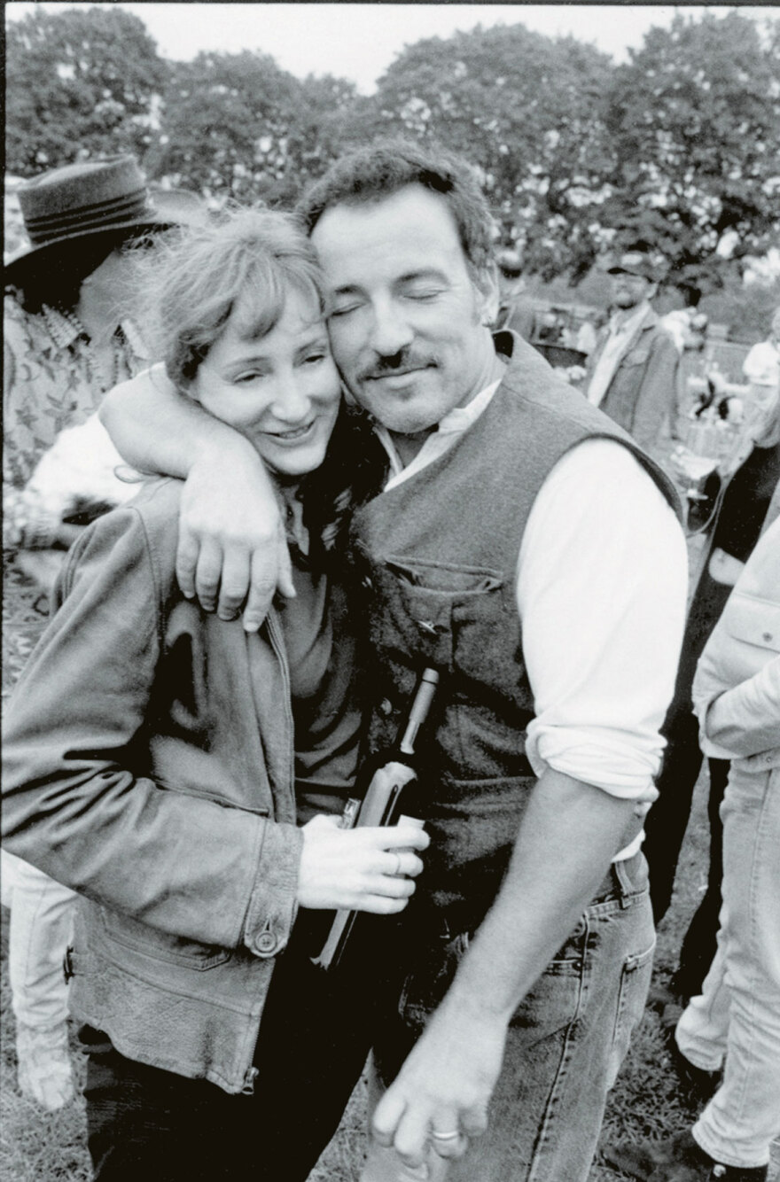 Μπρους Σπρίνγκστιν: Εξαιτίας του πατέρα μου ντρεπόμουν να δείξω ότι έχω σχέση με γυναίκα