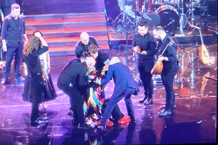 Σταθερή η Μαρινέλλα λένε οι γιατροί και περιμένουν να περάσει το πρώτο 24ωρο